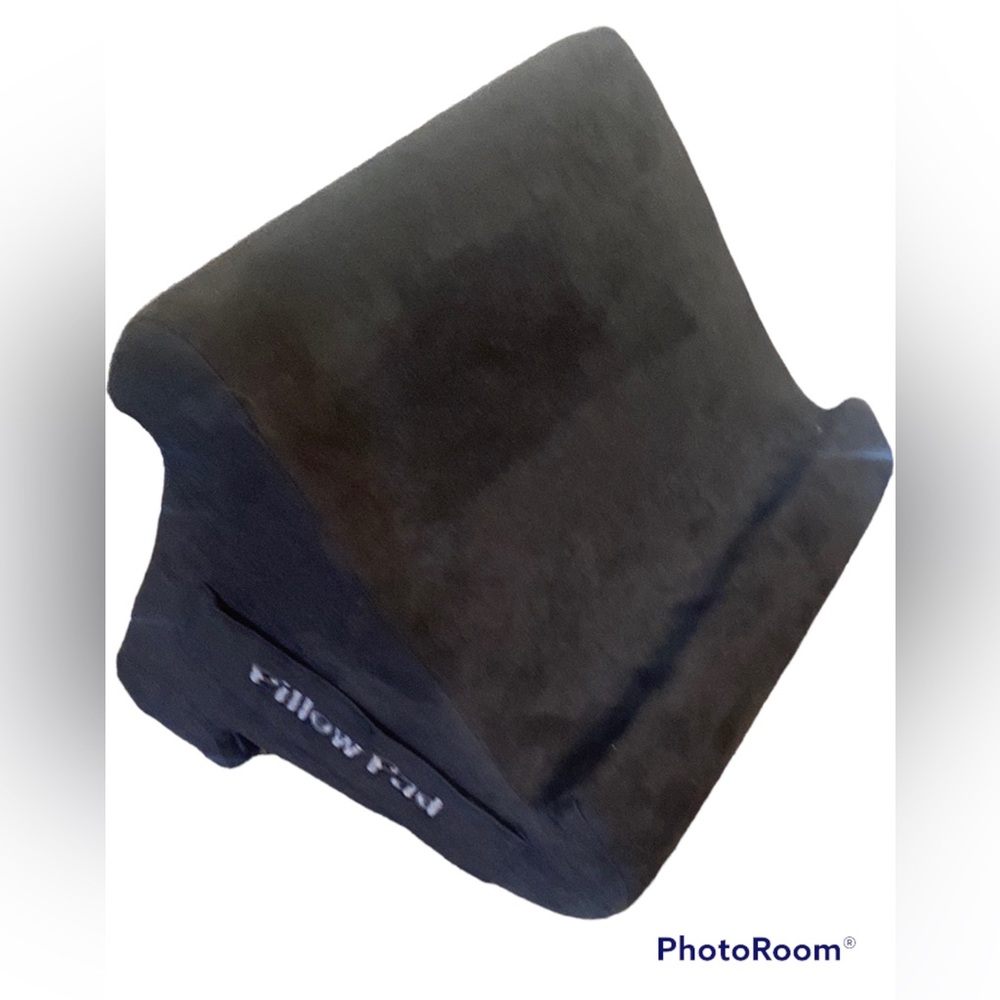 Pillow Pad Electronic holder